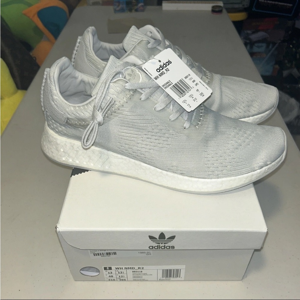 Adidas X Wings + Horns Men’s NMD R2 Primeknit Gray/Hint 13 US Shoes Sneakers